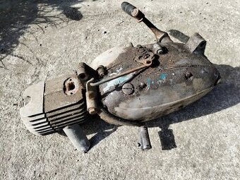 Motor, včetně štítku, Jawa Pionýr