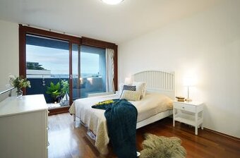 Nadstandartní Cihlový 2+k.k./L  60m2, Metro B Vysočanská