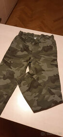 Maskáčové kalhoty GAP Kids regular, 145-148 cm (12-13 let)
