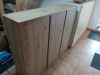 Botník 145x120x35