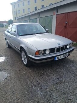 BMW E34 520i NOVÁ STK