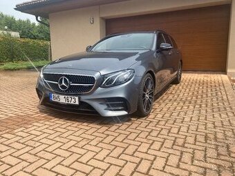 Mercedes-Benz E43 AMG - po servisu 112000 km Vzduch