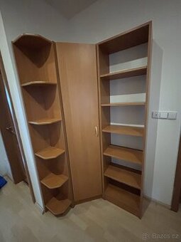 Skříň/Knihovna za odvoz - 1
