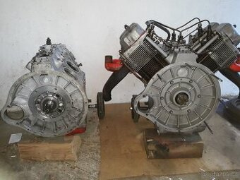 Motor traktora RS 09 štvorvalec.