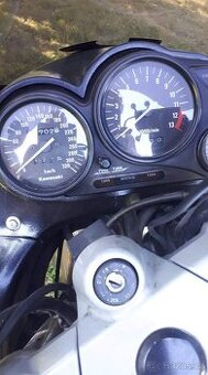 Kawasaki ZZR 1100 - 1