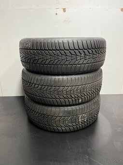 3x 235/55 R20 Honkook zimní pneu 90%