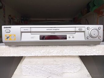 PŘEHRÁVAČ VHS KAZET SONY