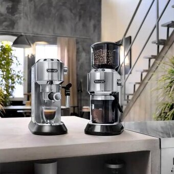 DeLonghi kávovar+mlýnek
