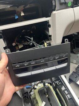 Ovládací panel klimatizace Mercedes W212