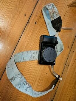 Sony Alpha 6000 set + 3 objektivy a podvodní pouzdro