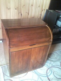 STAROŽITNÝ SKŘÍŇKOVÝ GRAMOFON SUPRAPHON S17