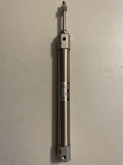 Pneumatický válec SMC CDJ2B16