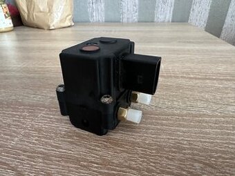 Ventil ke vzduchovému podvozku BMW F11, F15, E61, E70