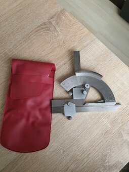 vernierův úhloměr 0-320'