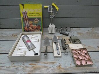 kuchyňské potřeby staré