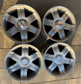 Prodám alu MAK R18” rozteč 5x127 vhodná pro Jeep