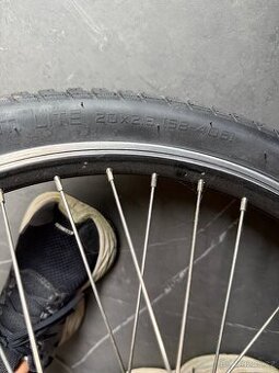 detske kolo Specialized