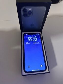 Iphone 11 PRO midnight green v pěkném stavu - 1