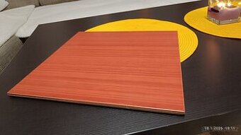 Koupím červenou dlažbu