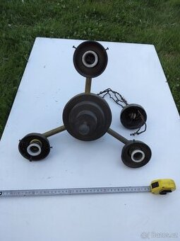 Starý mosazný lustr