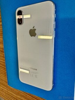 P: Apple iPhone XS 64GB