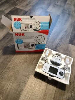 Prodám dětskou chůvičku a Isofix