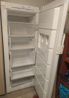 Šuplatový mrazák Bosch