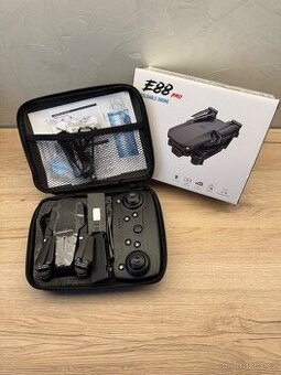 Dron se stabilizací a 3x baterie