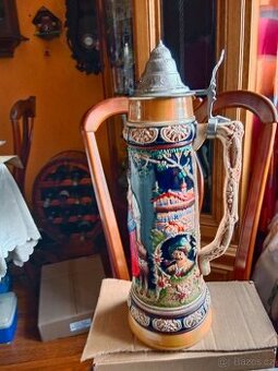 Starý veliký figurální keramický  korbel 3L