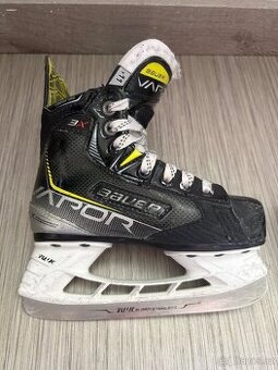 Dětské hokejové brusle Bauer vapor 3X vel. YTH 11