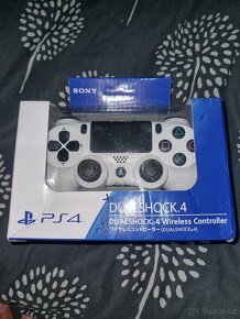 Bezdrátový ovladač pro PS4 originální k dispozici 2 kusy - 1