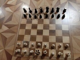 Šachový stůl
