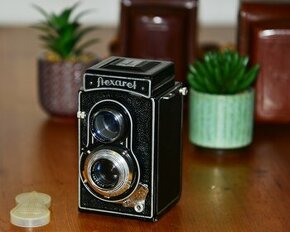 Fotoaparát FLEXARET IVa (1956)