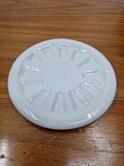 porcelánový tácek pod sklenici / půlitr, pivní podtácek