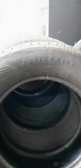 235/65 16c Danlop econodrive - 1