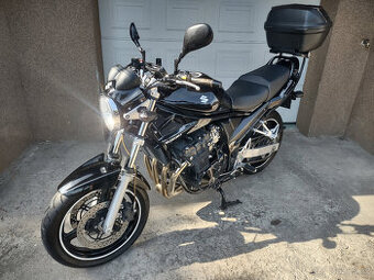 Suzuki gsf 650 N REZERVOVÁNO