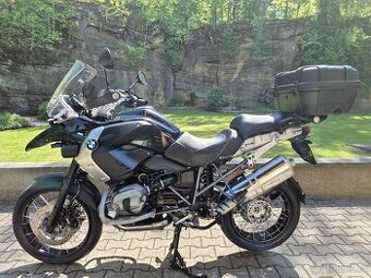 BMW R 1200 GS - TRIPLE BLACK - TOP STAV + VÝBAVA 189.900 KČ