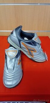 Turfy Coppa TF Diadora velikost 38 nové