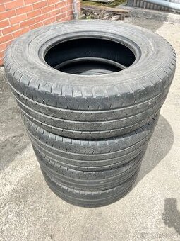 Pneu Point-S 225/70R15 C