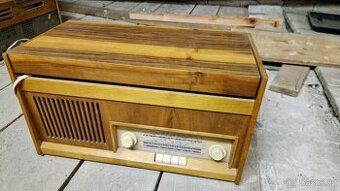 Elektronkové rádio Tesla Sonáta 1016A
