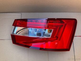 Zadní pravé světlo Škoda Superb 3 kombi 3V9945208A