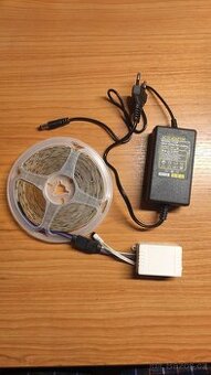 Led pásek barevný se zdrojem - 1