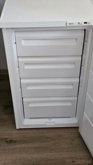 Prodám mrazák Electrolux 4 šuplikovi - 1