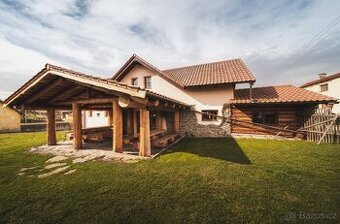 Srub v hraniční oblasti absolutní tmy Manětín / Rabštejn