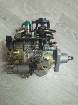 Vstřikovací čerpadlo na motor RD 28