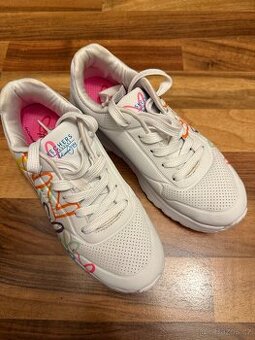 Tenisky Skechers vel 36