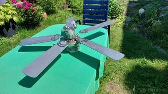 Stropní ventilátor se světlem
