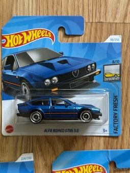Hot wheels autíčka nové neotvorené.