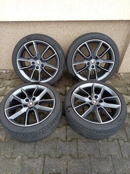Originál alu kola skoda octavia rs lll