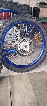 Predam dieli na yamaha yz 85